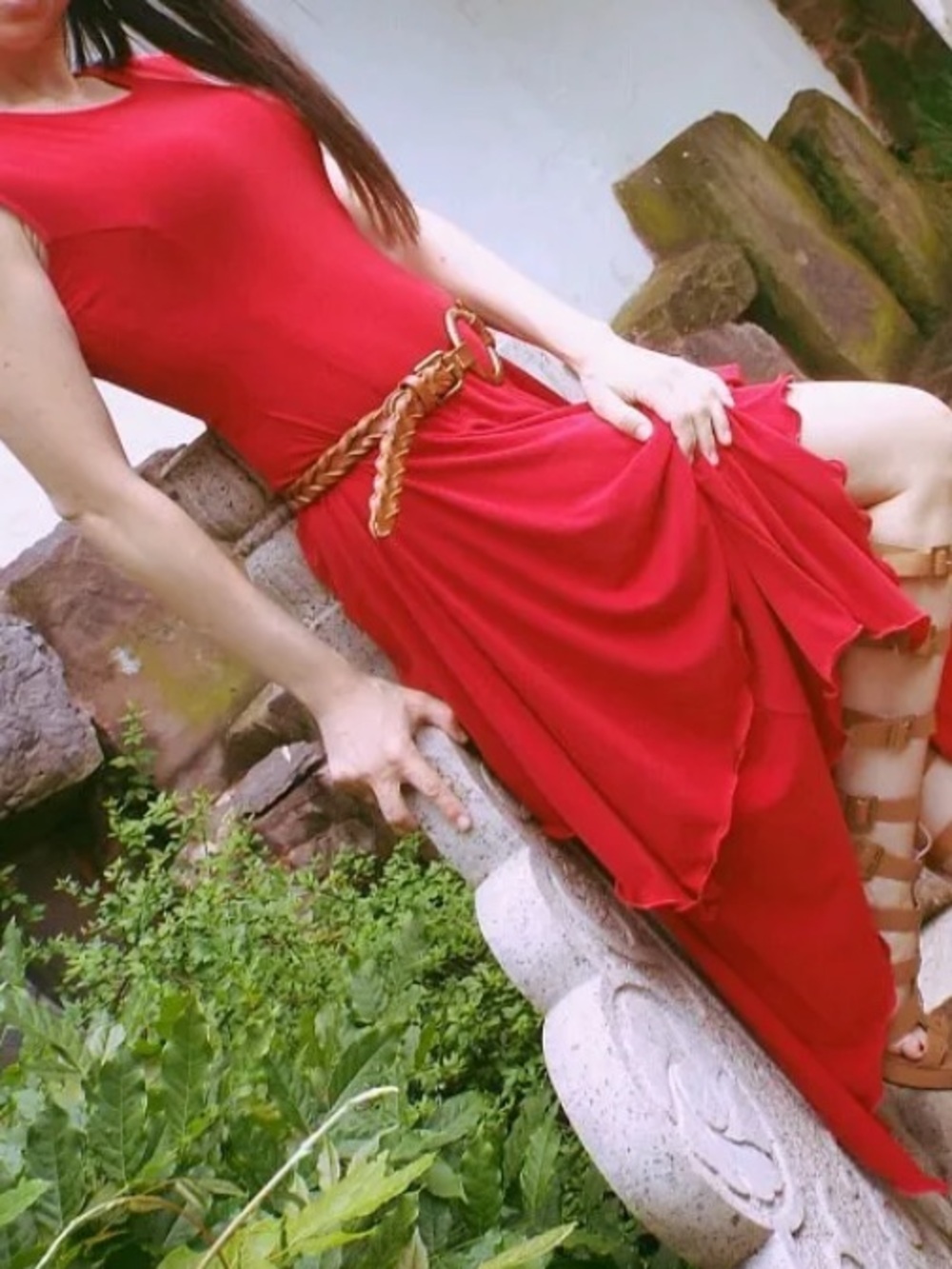 Red Sleeveless Asymmetric Hem Dress